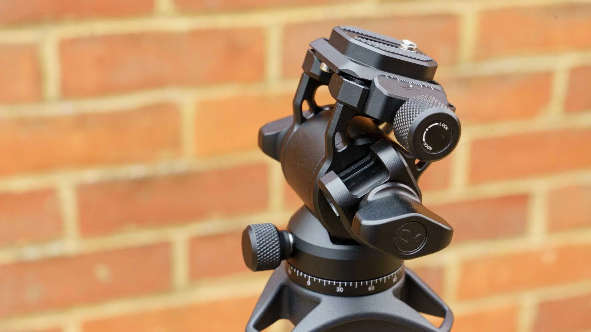  The 3 Legged Thing AirHed Trinity with its tilt arm removed 