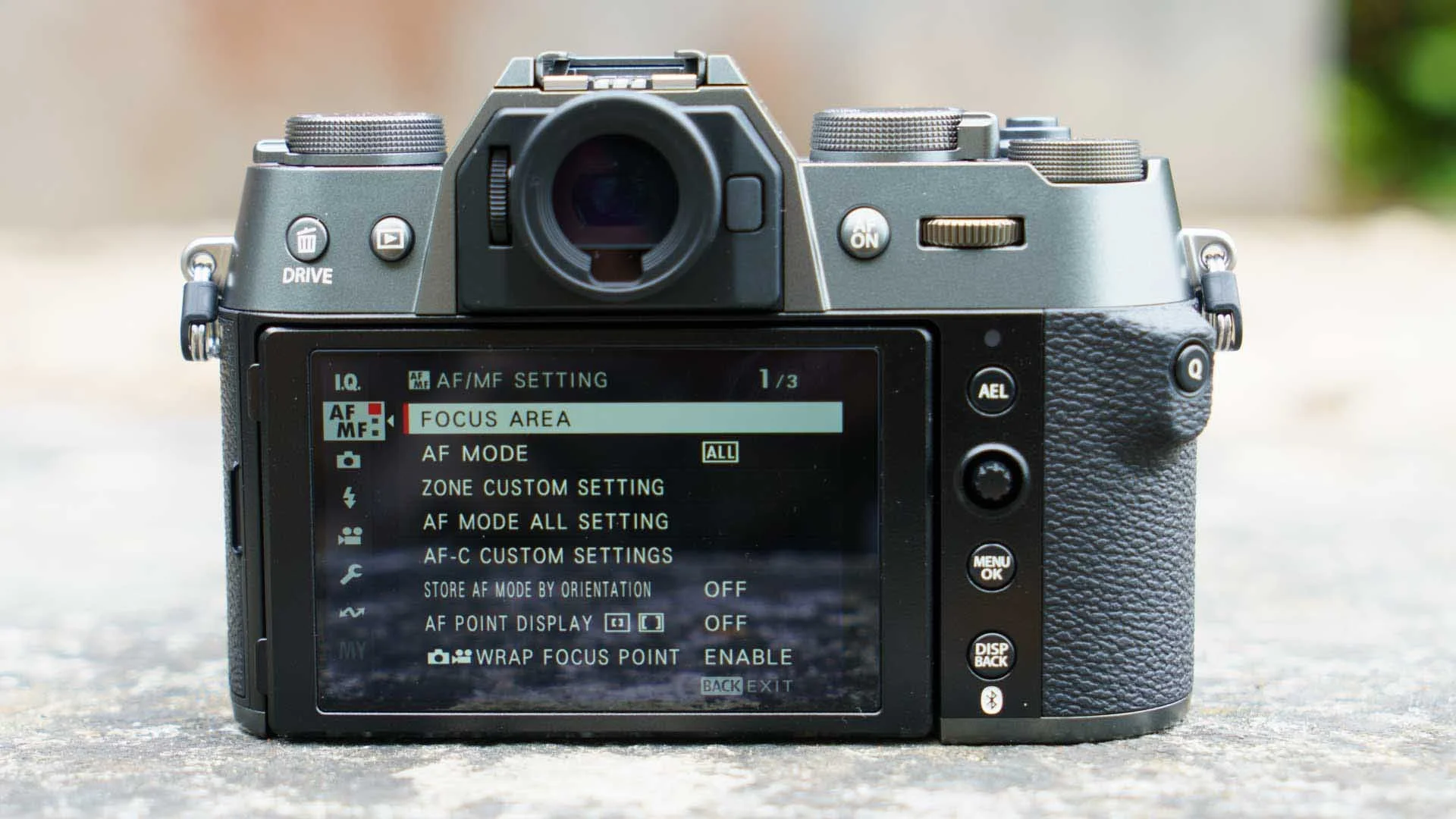  The controls on the right side of the back of the Fujifilm X-T50 are all within easy reach. Also, unlike the X-T30 and X-T30 II, the Q button doesn’t get pressed accidentally frequently. 