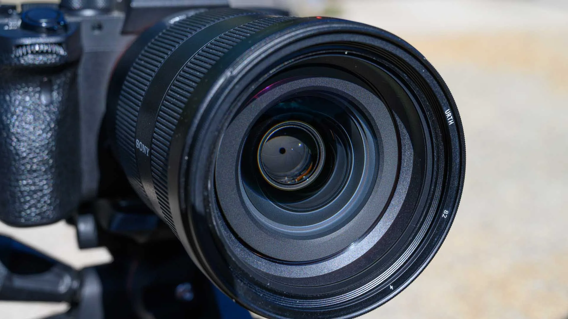  The 82mm magnetic adapter ring mounted onto the Song FE 24-70mm F/2.8 lens. 