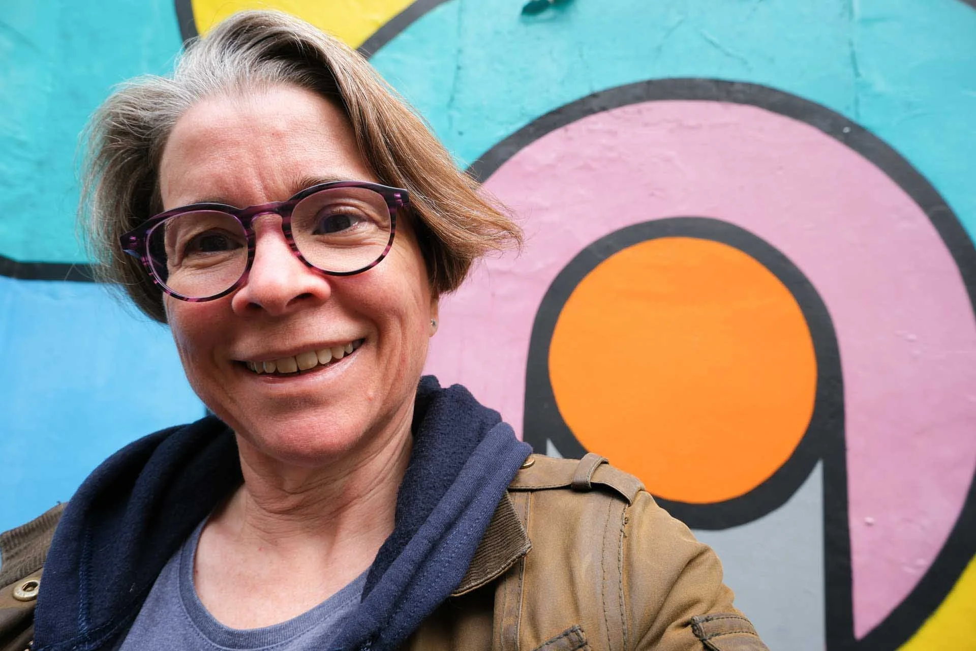  The flippy screen is useful for vloggie and shooting selfies. Again, the Face/Eye detection takes care of teh focusing. Camera: Fujifilm X-M5, Lens: XC 15-45mm F3.5-5.6 OIS PZ, Exposure: 1/100 sec at F/3.5, ISO 320. 