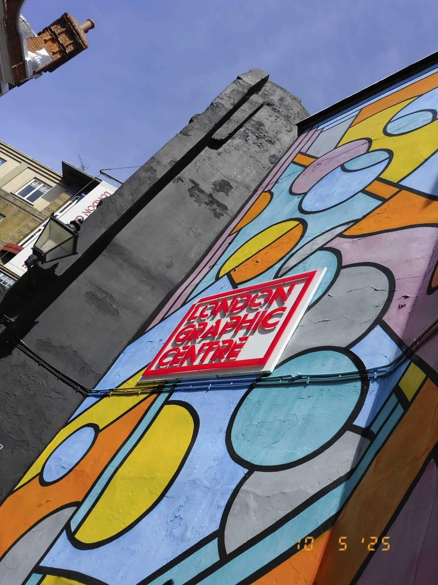  Vibrant scenes like this call out for the Velvia Film Simulation Mode. 