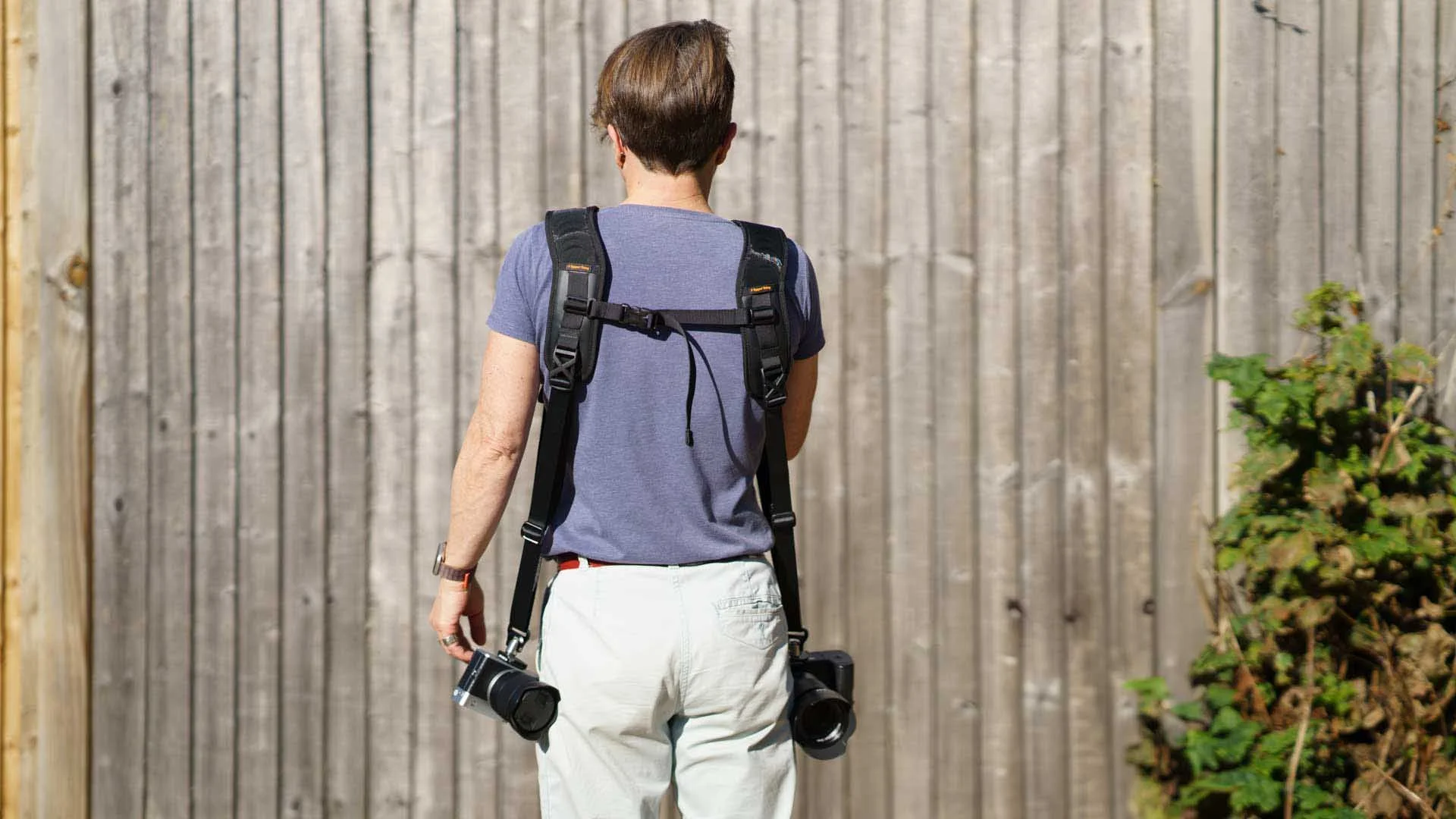  The length of the two straps can be adjusted individually to suit you are the cameras you’re carrying. 