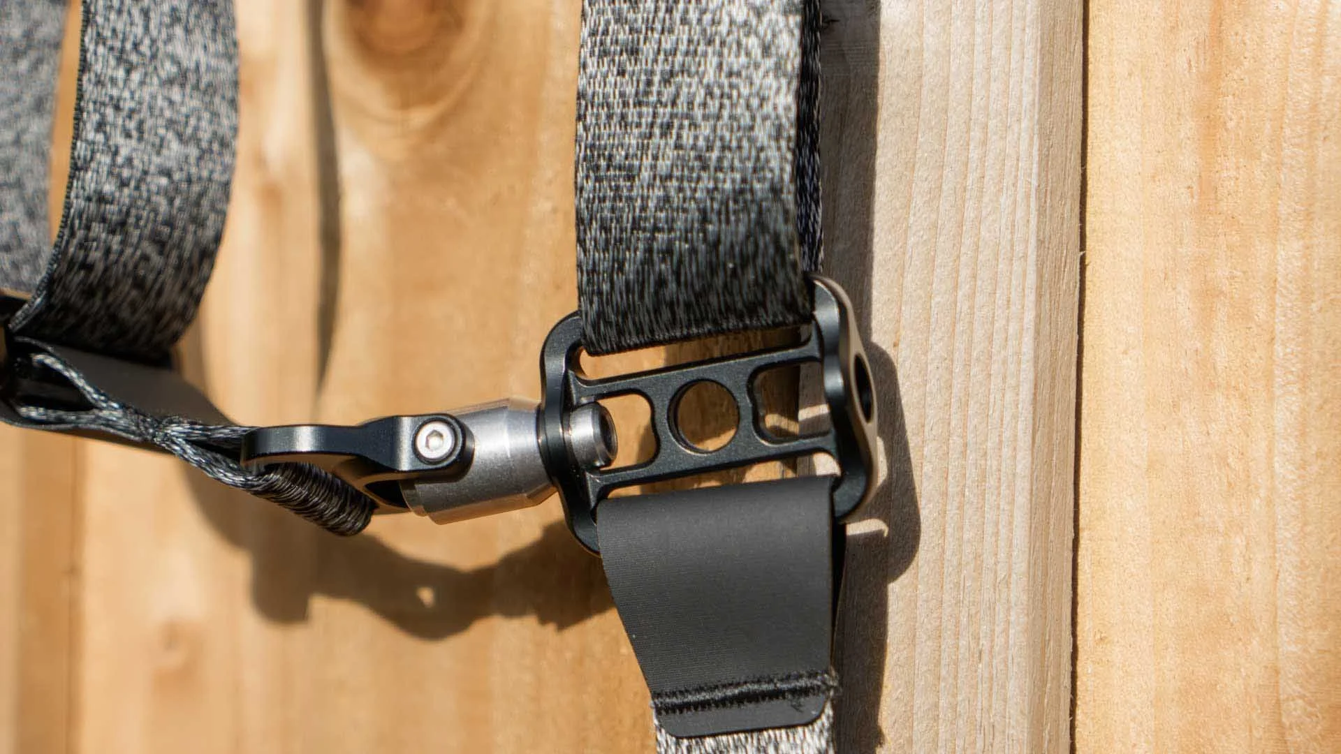  The  3 Legged Thing Axis QD Swivel connected to one of the four docks in the QD Buckle. 