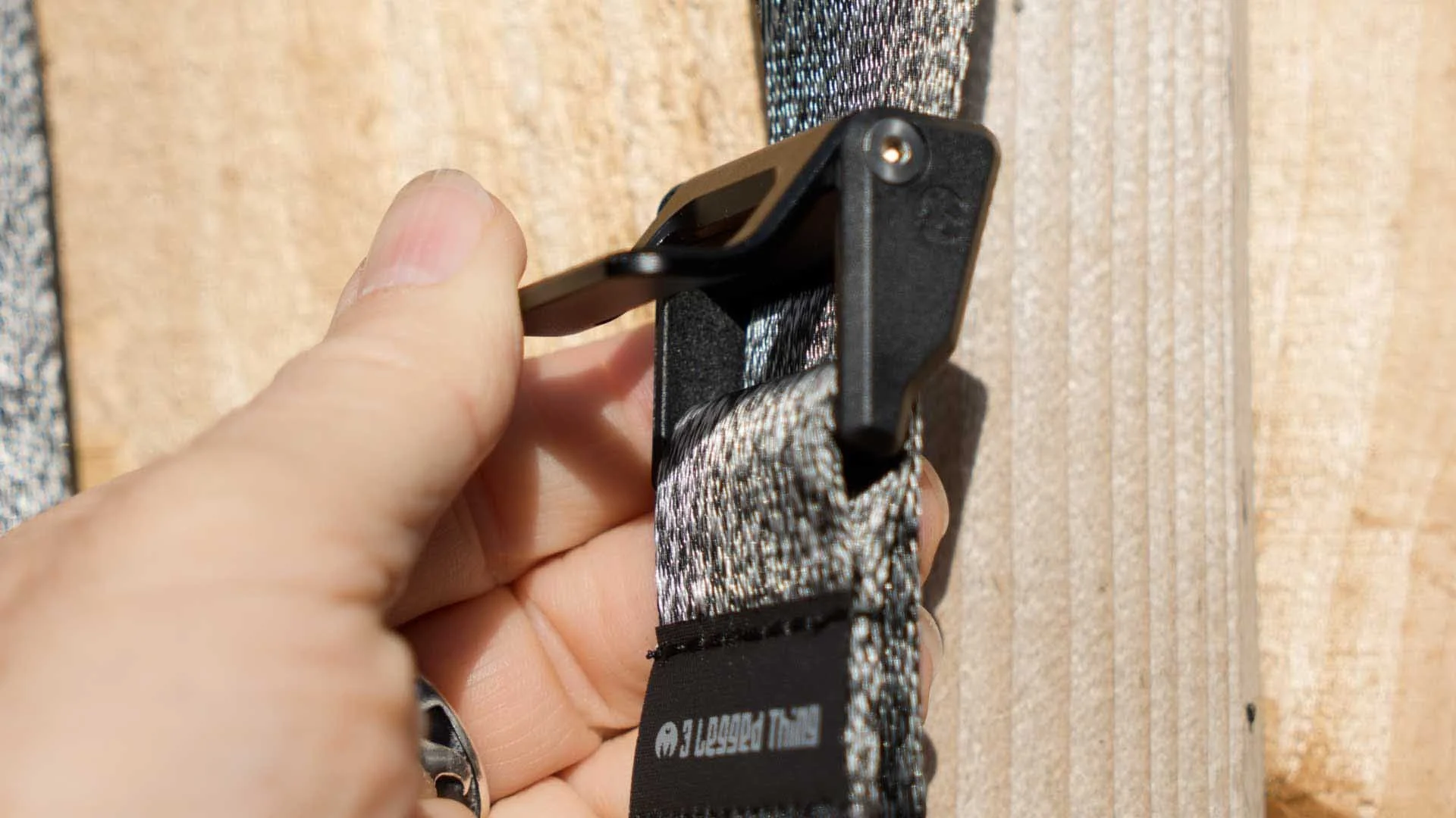 The Cam Lever Lock sliders do a great job of holding the Axis 34 strap at your selected length. 