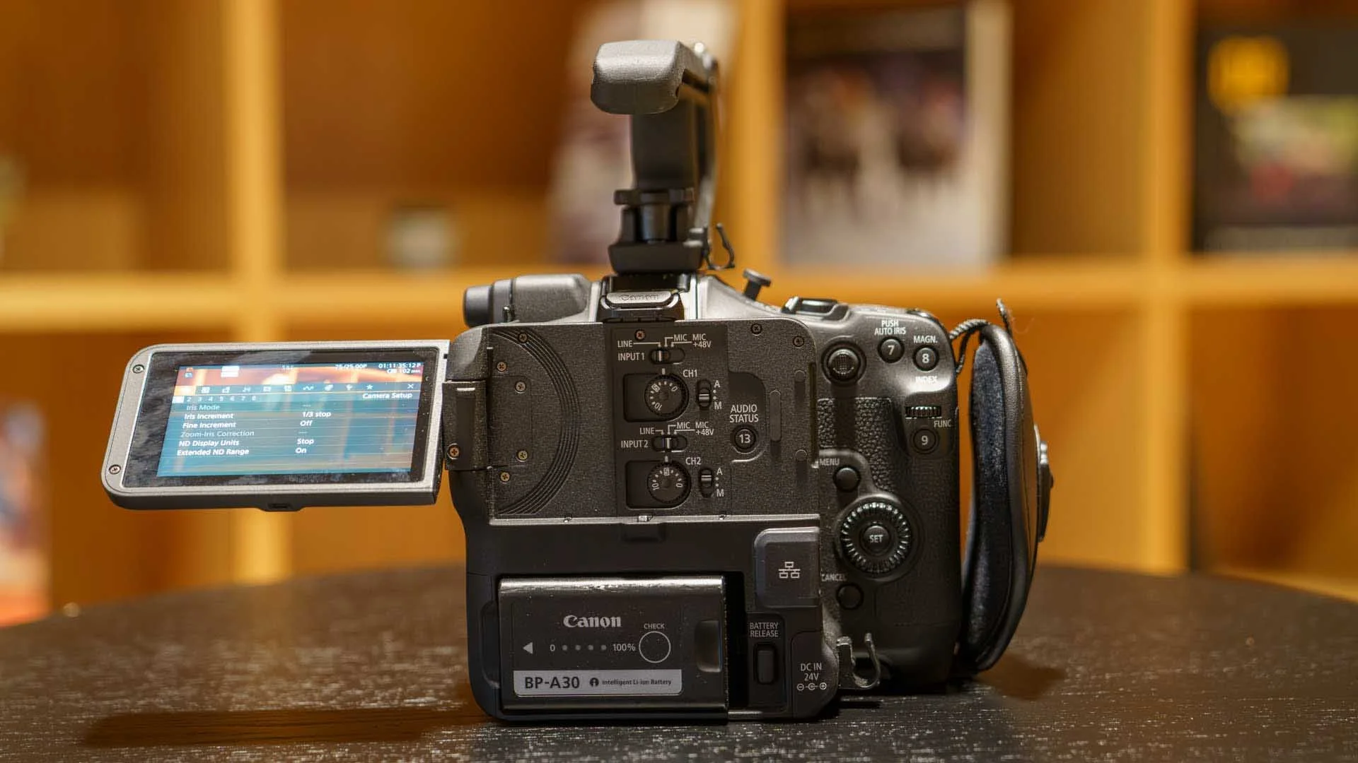  The Canon EOS C80 blends aspects of the EOS C70 with those of the Canon EOS R5 C. 