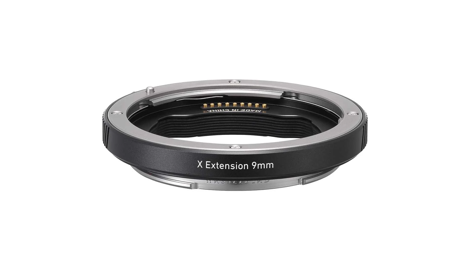  The Hasselblad  X Extension Tube (9mm) allows lenses to focus more closely than usual. 