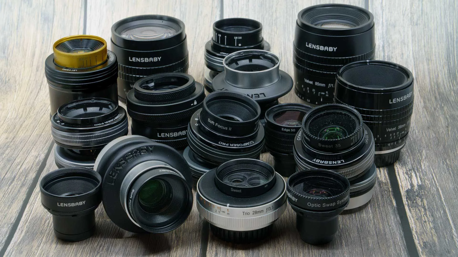 Lensbaby make slots of lenses and lens barrels or bodies that accept interchangeable optics. 
