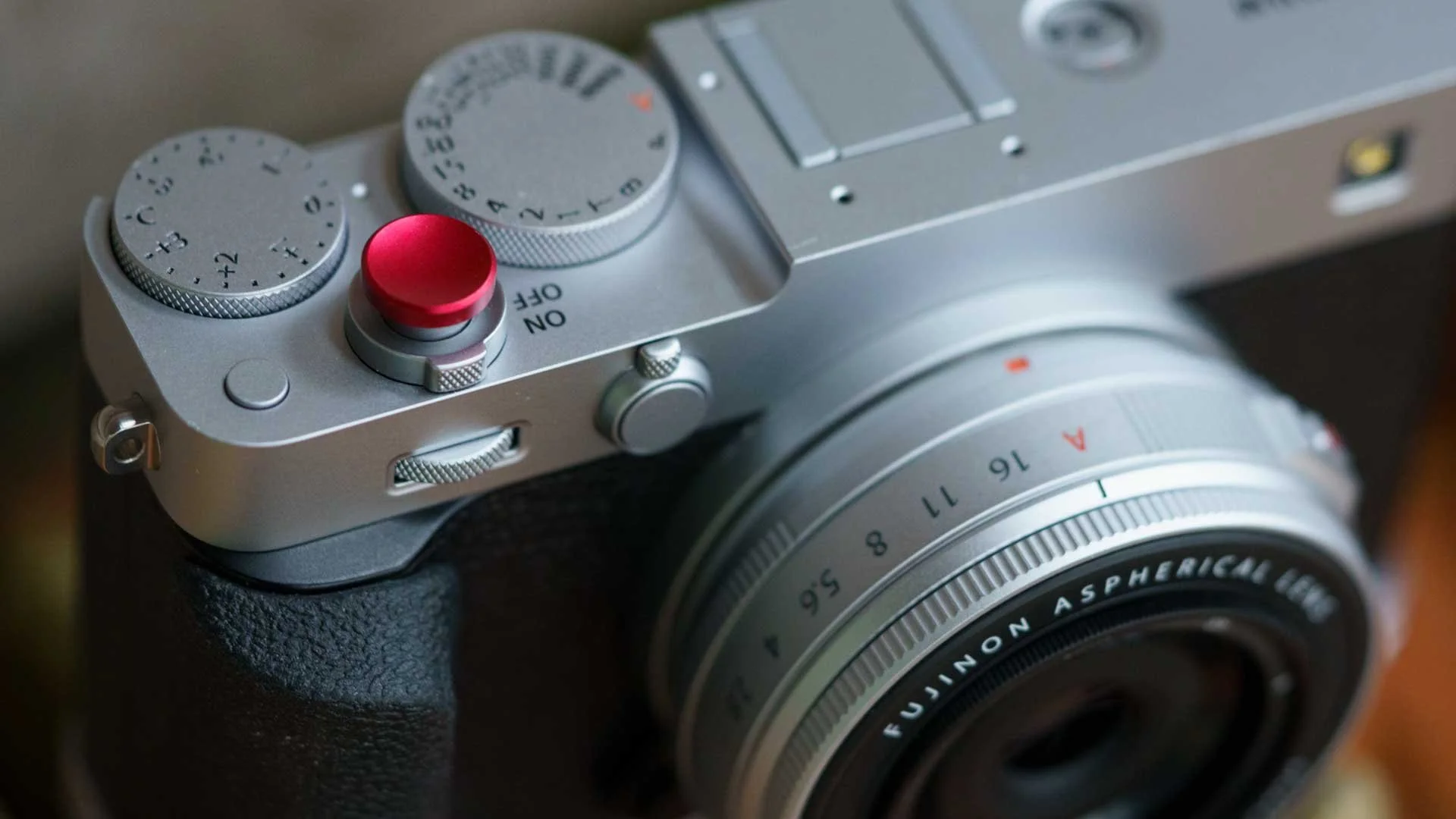  The threaded shutter button screws into the remote release connection in the Fujifilm X-E5’s shutter button.  
