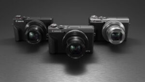 Three versions of the Canon PowerShot rShot G7 X Mark III Anniversary Edition Special